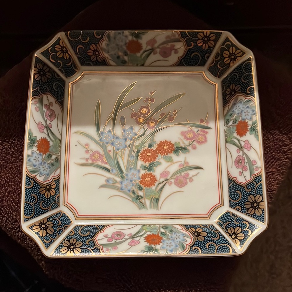 Porcelain Japanese plate. This is a RARE PIECE